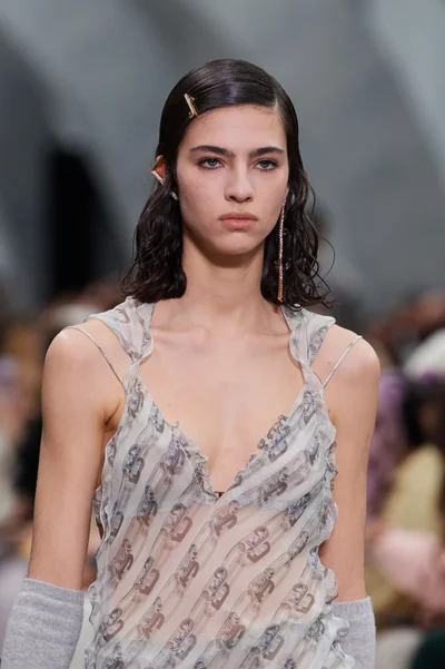 Look 157